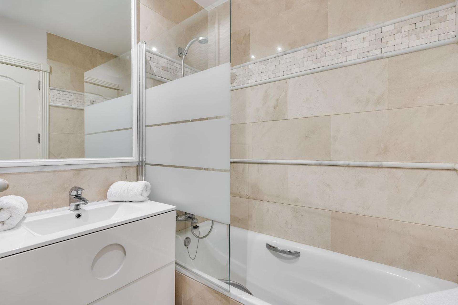 Molo Residences Boutique Apartments & Spa Marbellac Extérieur photo