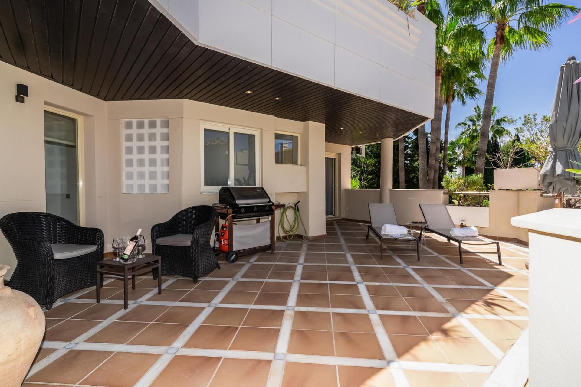 Molo Residences Boutique Apartments & Spa Marbellac Extérieur photo