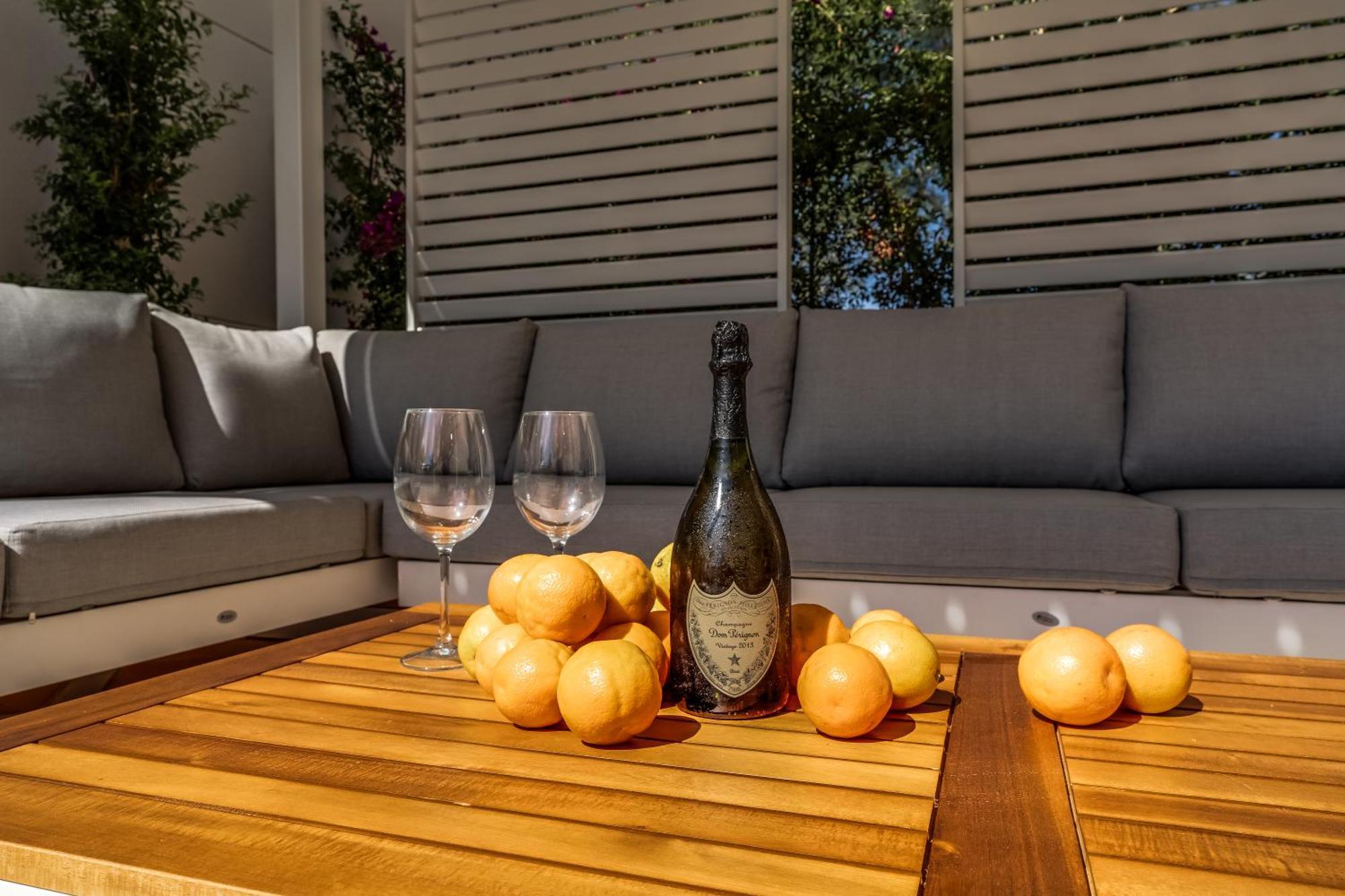 Molo Residences Boutique Apartments & Spa Marbellac Extérieur photo